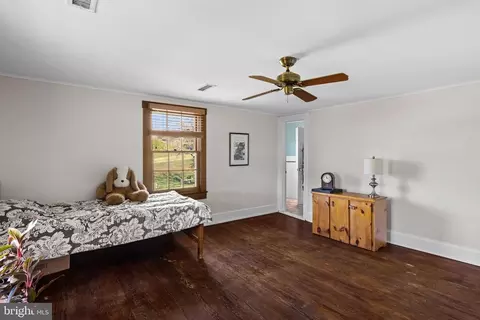 3829 Leeds Manor Rd, Markham, VA 22643 photo 21