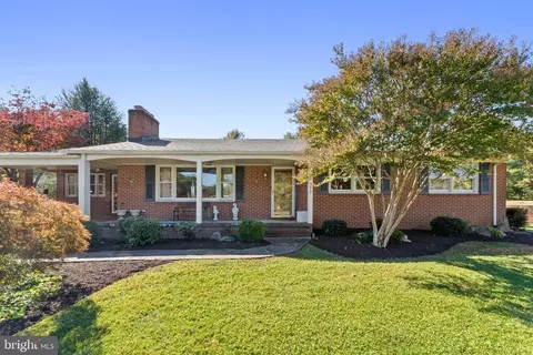 590 Fauquier Rd, Warrenton, VA 20186