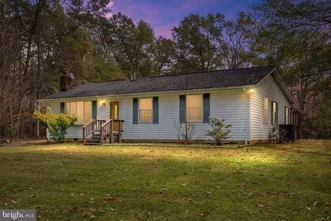 4373 Golden Oaks Ct, Nokesville, VA 20181