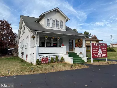 551 Frost Ave, Warrenton, VA 20186