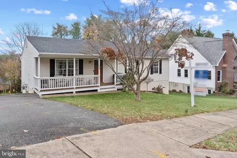 98 Fairfax St, Warrenton, VA 20186