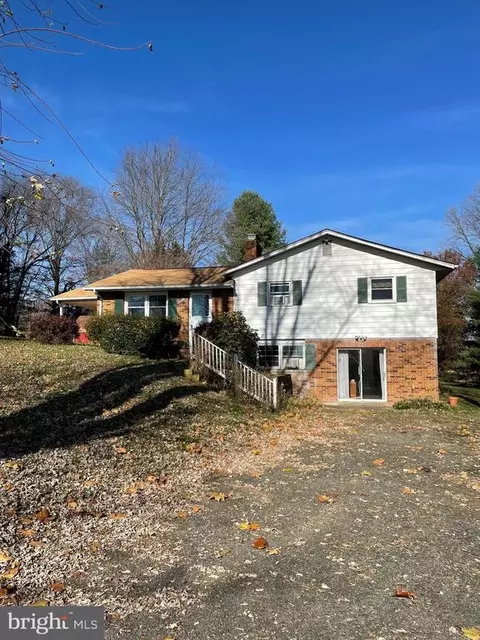 7238 Bunker Hill Rd, The Plains, VA 20198