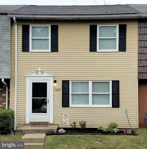 4509 Fieldstone Ct, Marshall, VA 20115