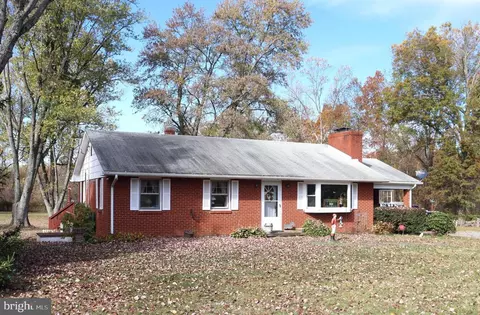 9566 Lees Mill Rd, Warrenton, VA 20186