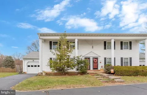 533 Tiffany Ct, Warrenton, VA 20186