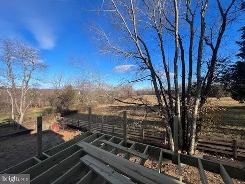 6731 John Barton Payne Rd, Marshall, VA 20115 photo 2