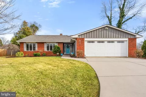 239 Dover Rd, Warrenton, VA 20186