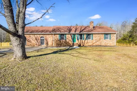 14100 Embrey Ln, Sumerduck, VA 22742 photo 2