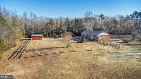 14100 Embrey Ln, Sumerduck, VA 22742 photo 37