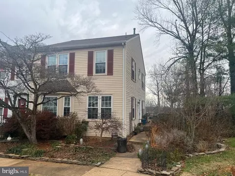 729 Arbor Ct, Warrenton, VA 20186
