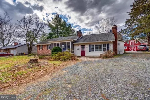 3589 Dumfries Rd, Catlett, VA 20119 photo 2