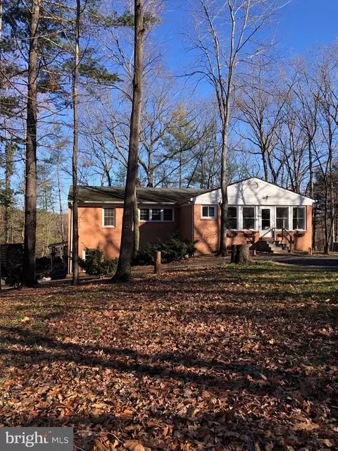 8009 Kettle Run Ct, Catlett, VA 20119