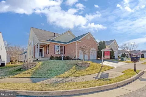 3587 Osborne Dr, Warrenton, VA 20187