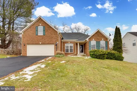 193 Pinnacle Ct, Warrenton, VA 20186