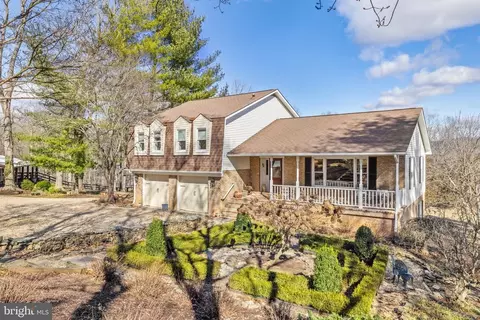 7400 Hickory Ln, Marshall, VA 20115 photo 9
