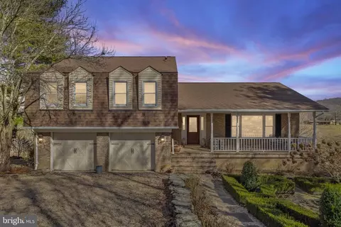 7400 Hickory Ln, Marshall, VA 20115 photo 5