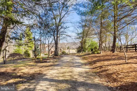 7400 Hickory Ln, Marshall, VA 20115 photo 13