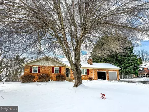 7159 Academy Rd, Warrenton, VA 20187