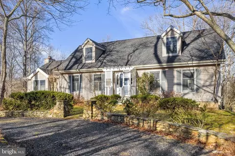7553 Enon Church Rd, The Plains, VA 20198