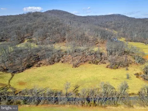 41 Ramey Rd, Marshall, VA photo 1