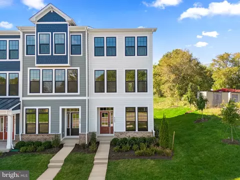 3575 Stephensons Hill Ln, Marshall, VA 20115