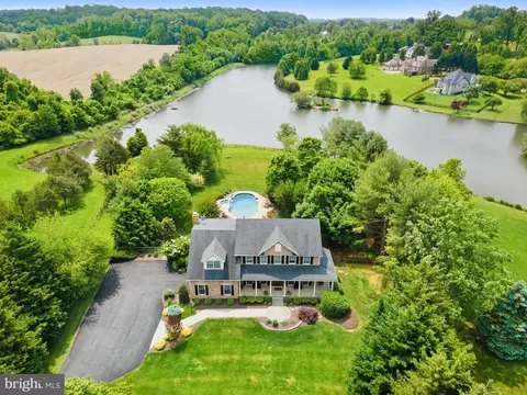 7203 Leeton Ct, Warrenton, VA 20186
