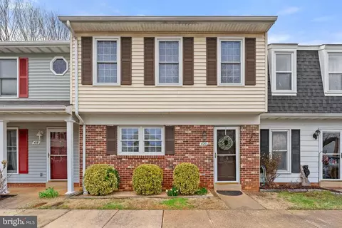 420 Forest Ct, Warrenton, VA 20186