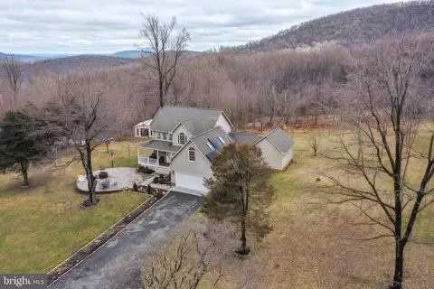 13157 Mount Paran Church Rd, Linden, VA 22642