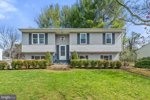 39 Fishback Ct, Warrenton, VA 20186