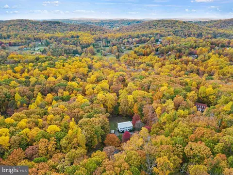 6124 Saints Hill Ln, Broad Run, VA 20137