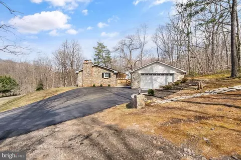 6013 Beverleys Mill Rd, Broad Run, VA 20137 photo 3