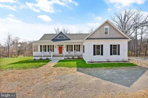 5654 Creekside Xing, Vint Hill Farms, VA 20187