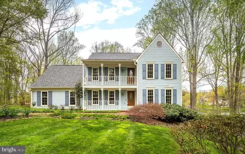 6476 Loudoun Ct, Warrenton, VA 20187