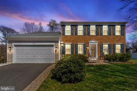 6520 Acorn Ct, Warrenton, VA 20187