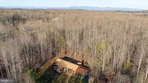 6984 Owl Ln, Marshall, VA 20115 photo 4