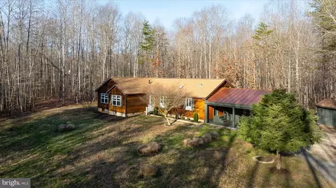 6984 Owl Ln, Marshall, VA 20115 photo 2