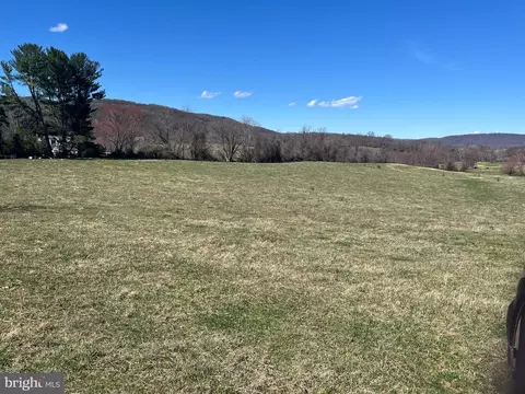 Hume Rd, Marshall, VA