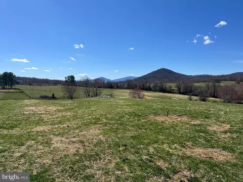 4598 Leeds Manor Rd, Marshall, VA