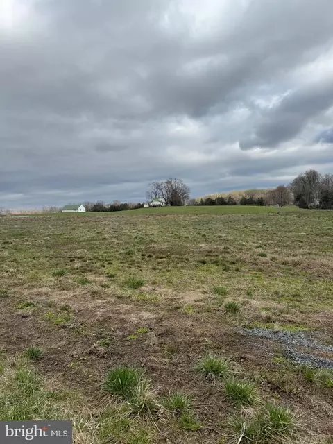 Paradise Rd, Warrenton, VA