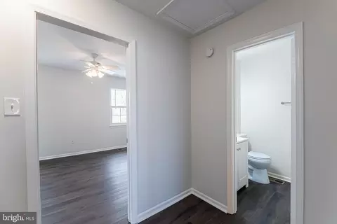 8620 Ashby Ct, Marshall, VA 20115 photo 21