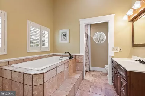 3895 Leeds Manor Rd, Markham, VA 22643 photo 17