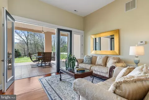 3895 Leeds Manor Rd, Markham, VA 22643 photo 5