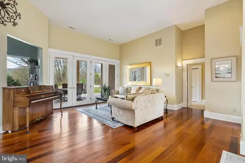 3895 Leeds Manor Rd, Markham, VA 22643 photo 4