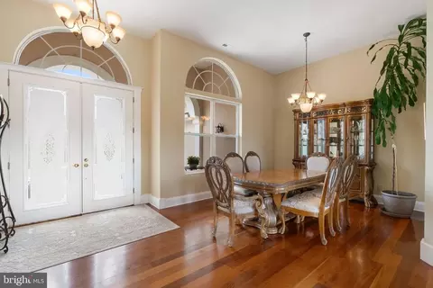 3895 Leeds Manor Rd, Markham, VA 22643 photo 6