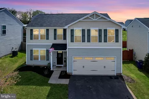 5031 Godwins Landing Dr, Remington, VA 22734