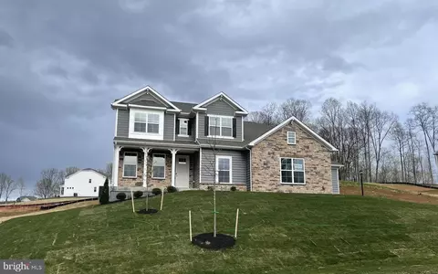 3451 Wooded Run Dr, Broad Run, VA