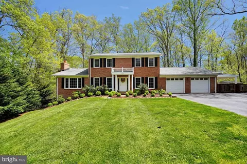 7347 Hunton St, Warrenton, VA 20187