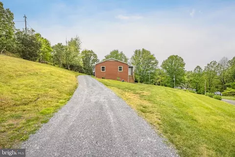 10418 Ada Rd, Marshall, VA 20115 photo 17