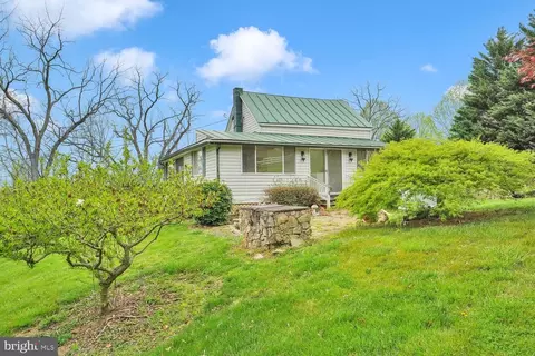 10396 Ada Rd, Marshall, VA 20115 photo 4