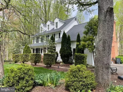 5616 Sinclair Dr, Warrenton, VA 20187